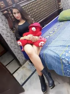 Local Busty Call Girl Service in Jalandhar - Sugandha Mamachan Call Girl Jalandhar
